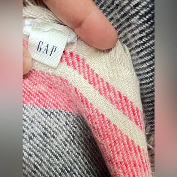 Scarf for women - Picture 4 of 4